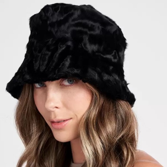 Black Fur Bucket Hat - Picture 8 of 10